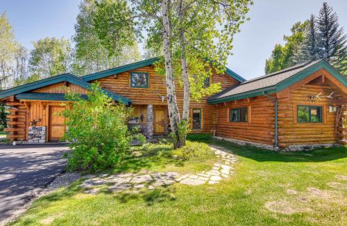 Hailey House | Life on Easy Street with Hot Tub 7 Mi to Dwtn!