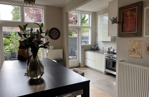 Heemstede House | Light, stylish designers townhouse, between Amsterdam and the beach