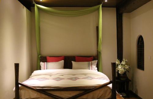 Baisha Old Town House | Lijiang Sadhu Inn