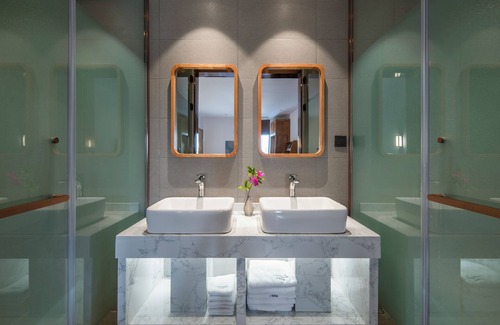 Gucheng District Hotel | Lijiang Snow Mountain Bengu Hotel (Shuhe Ancient Town Branch)