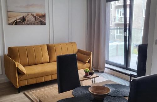 Srodmiescie Apartment | LIKE A BOSS Executive Apartment Gdynia City Center Bank Polski 1929