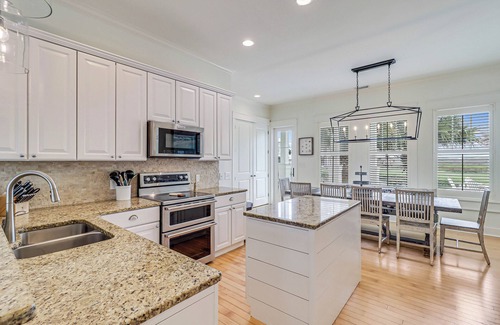 Cinnamon Shore Cottage | Lil' JoE Cottage 180 BE