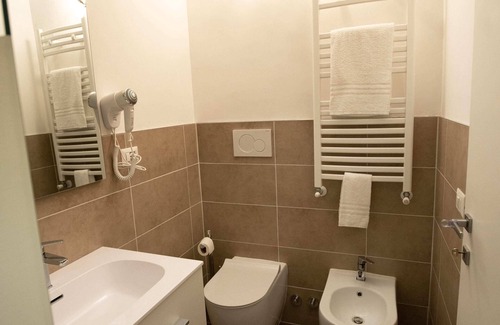 Garbatella Apartment | Lilac Twin Room