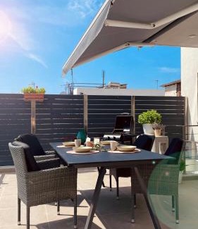 Nea Peramos Apartment | Lili's & Maxi's Apartments