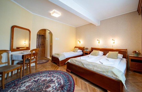 Odorheiu Secuiesc House | Lilla Panzió