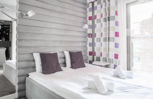 Gdansk City Center Apartment | Lily Apart - Waterlane Pool & Gym Apartment