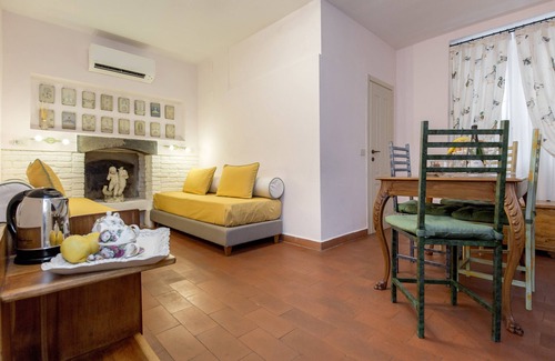 San Giovanni Apartment | Lily apartment between Ponte Vecchio, Uffizi Gallery and Palazzo Vecchio