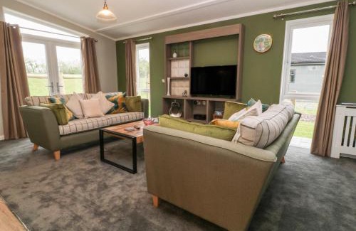 Lifton House | Lily