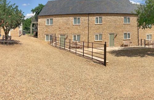 Nassington House | Lily Pad 9 - Uk43919