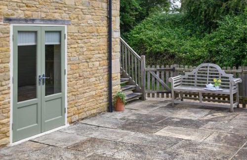 Nassington House | Lily Pad 9 - Uk43919