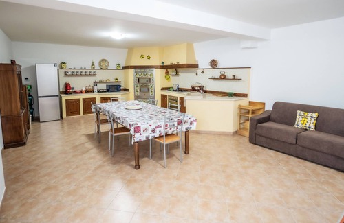 Rosolini Apartment | Limone Scirocco Holiday House with Heated Pool