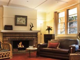 Beechworth Hotel | Linaker Art Deco Motel