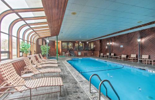 Lincoln Apartment | Lincoln Resort Condo with Pool Access - Near Hiking!