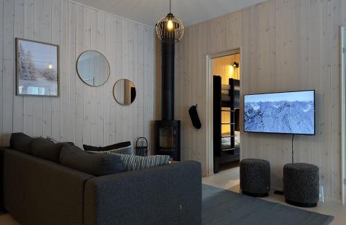 Salen Apartment | Lindvallen Ski Resort Pool and Padel - Sauna - 8 Guests
