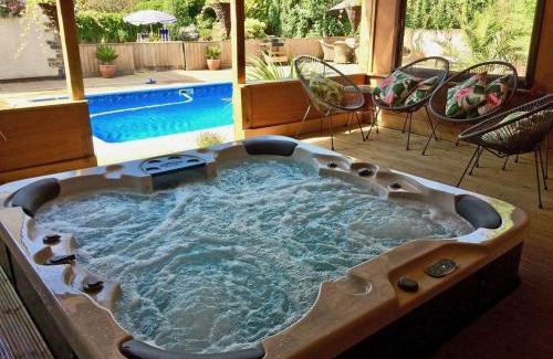 Fitzhead House | Linnets