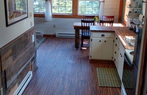Croftville House | Listen to the Waves crash from this Sweet Lake Superior Loft near Grand Marais