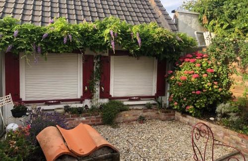 Sainghin-en-Melantois House | Little Home