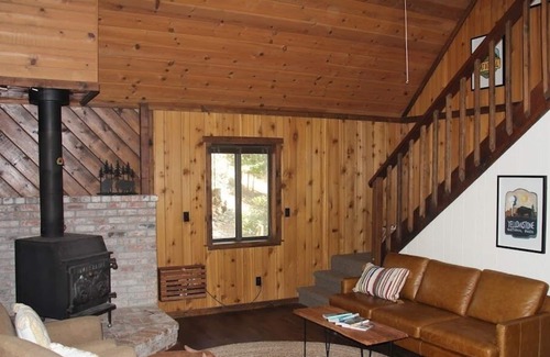 Nevada City Cabin | Little Lakeside Lodge at Scotts Flat Lake - Sleeps 8