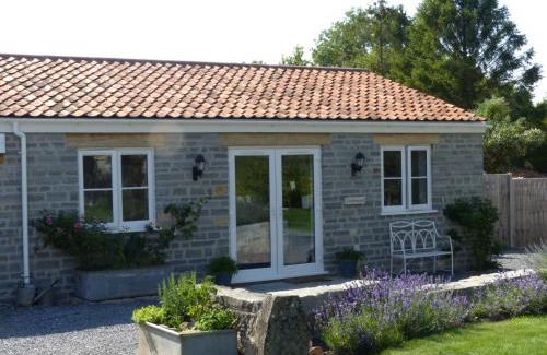 Meare Apartment | Littlemead - Newly renovated private studio near Glastonbury