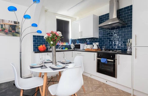 Chapeltown Apartment | Live in Leeds Grange Apartments