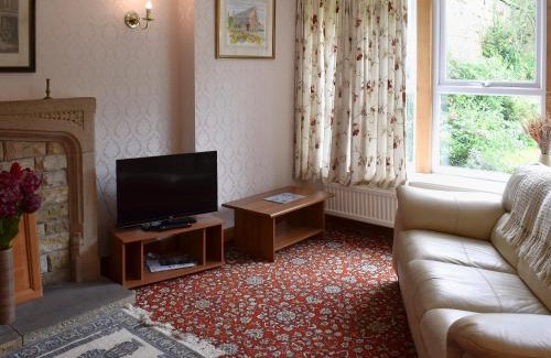 Loftus House | Liverton Lodge Farmhouse