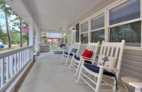 Tranquil Harbour House | Livin' The Dream