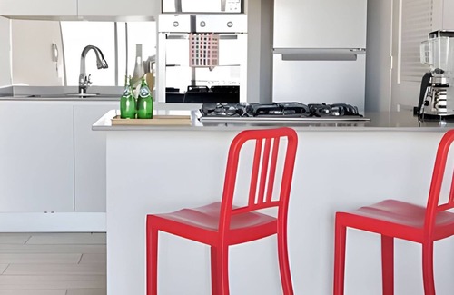 Financial District House | Lobby 33 Apartment 1807 by Del Mar