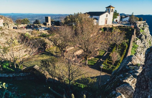 Reveladas House | Local 9 - Casa do chapim azul