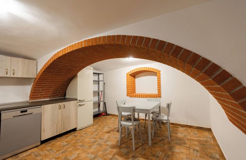 Centrul Vechi Apartment | Locart - Brasov's Cozy Downtown Apartment, near Black Church with Free Wi-fi
