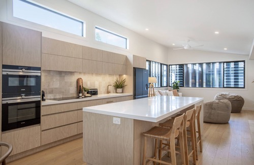 North Creek House | Location Location - Where the Beach Meets City Chic
