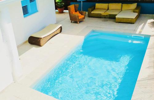 Le Carbet House | Location Maison Bleue avec piscine privative au Carbet Martinique