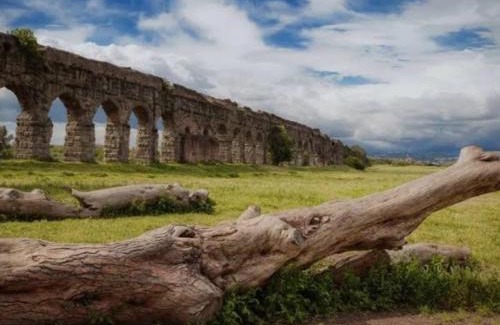 Capannelle Apartment | Locturist