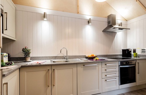 Corfe Castle Cottage | LODGE 19, family friendly, character holiday cottage in Corfe Castle