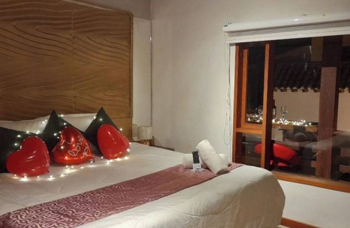 Villa de Leyva Hotel | Lodging a block and a half from the main square, with terrace and suites.