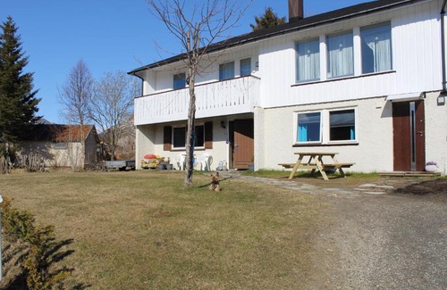 Kabelvag Apartment | LOFOTEN LEILIGHET