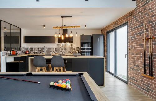 Roanne Villa | Loft Design Architecte