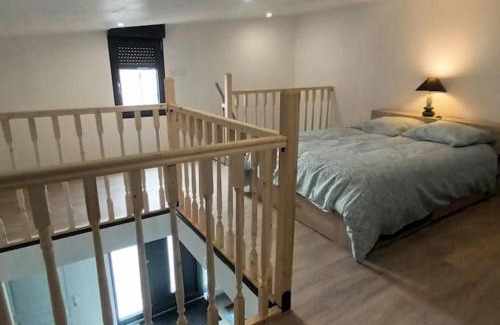 Saint-Quentin Apartment | Loft entier, calme, fibre et wifi