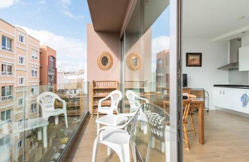 Las Palmas de Gran Canaria Apartment | Loft moderno con balcón al lado de Las Canteras
