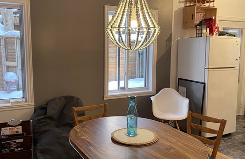 La Petite-Patrie Condo | Loft Montrealais Avec Cour Privé!