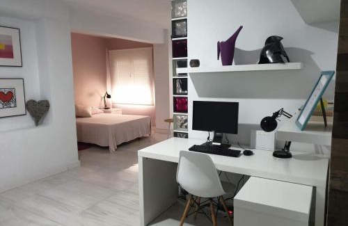 L'Amistat Apartment | Loft Office