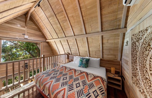 El Nido Resort | Loft Villa with Balcony and Seaviews