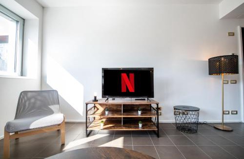 San Leonardo Apartment | Loft zona Stazione Centro con Wi Fi, Cucina & Parking Free
