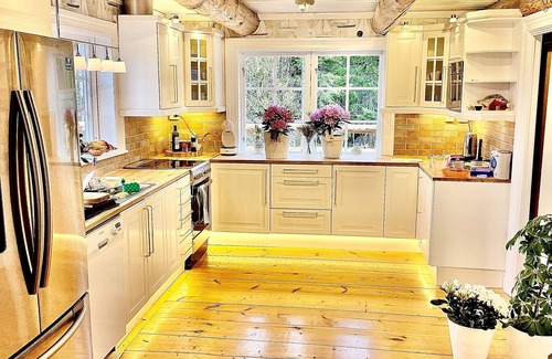 Lorudden Villa | Log house with private beach and own dock incl. boat