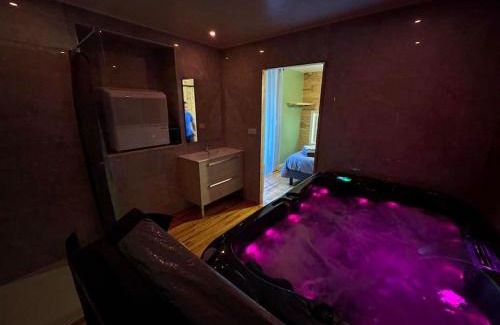 Murat Apartment | Logement avec jacuzzi Murat