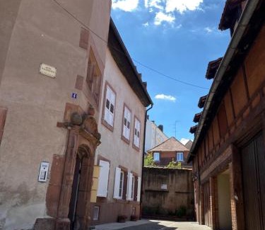 Haguenau Apartment | Logement de charme dans un monument historique daté de 1544, au centre de Haguenau