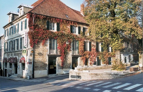 Arbois Hotel | Logis Hôtel des Messageries