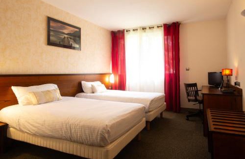 Cuq-Toulza Hotel | Logis Hôtel et Restaurant La Bombardière