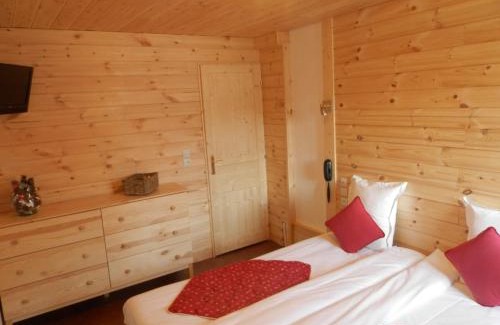 Girmont-Val-d'Ajol Hotel | LOGIS Hôtel Restaurant La Vigotte