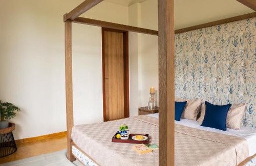 Karjat Villa | LohonoStays Villa Athini