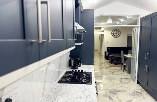 Tottenham House | LONDON ROOMS